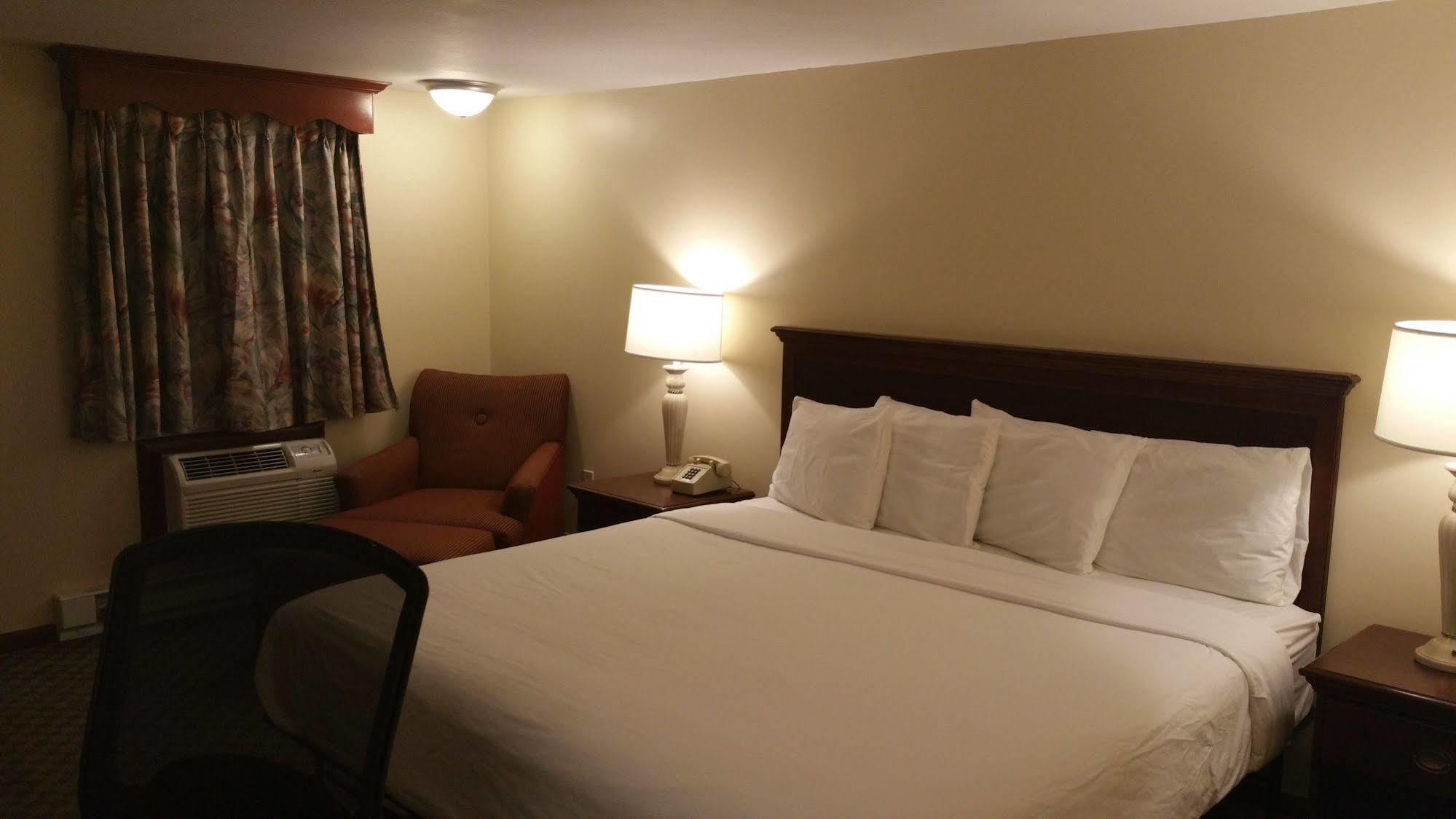 Dartmouth Motor Inn ภายนอก รูปภาพ